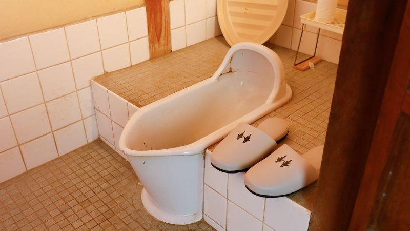 イメージを挿入しています... 和式トイレ