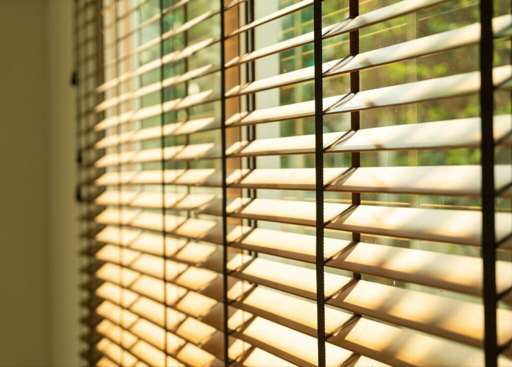 ブラインドカーテン